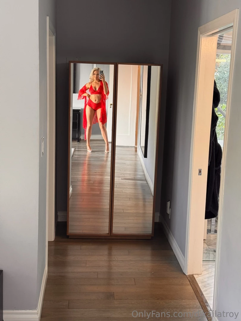 Mirror selfies always 