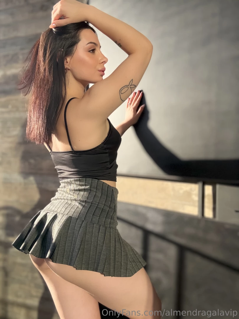 I wish it was you who lifted up my skirt part 1 