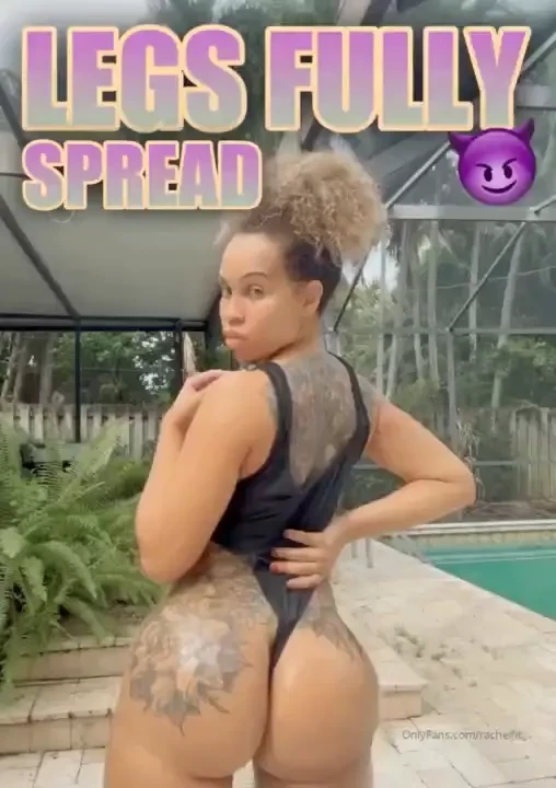 Legs spread nbsp doin the splits getting flexible while giving you a 