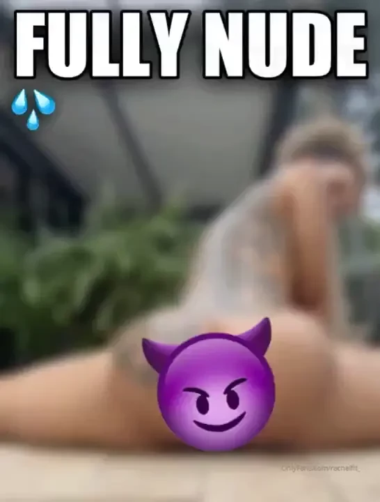 Ass fully spread playin with my while this thick juicy is in the 