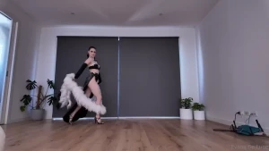 Just a cheeky rehearsal video for a performance last night didn t end