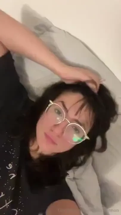I m on my bed and you re in yours clearly one of us is in the wrong part 7 