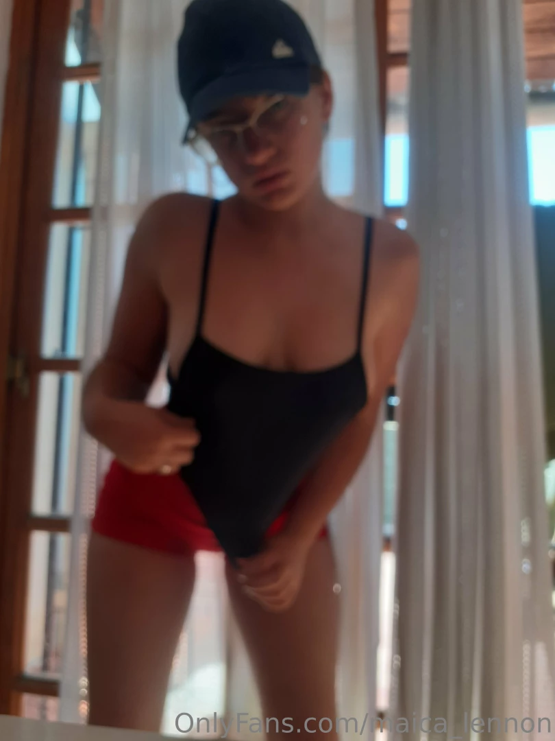 Sassy sexy lady 