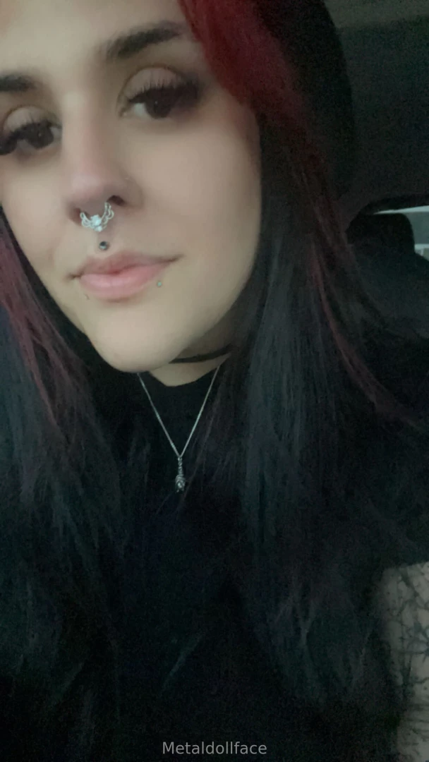 Hi cosplays and some very sexy video content coming your way this week 