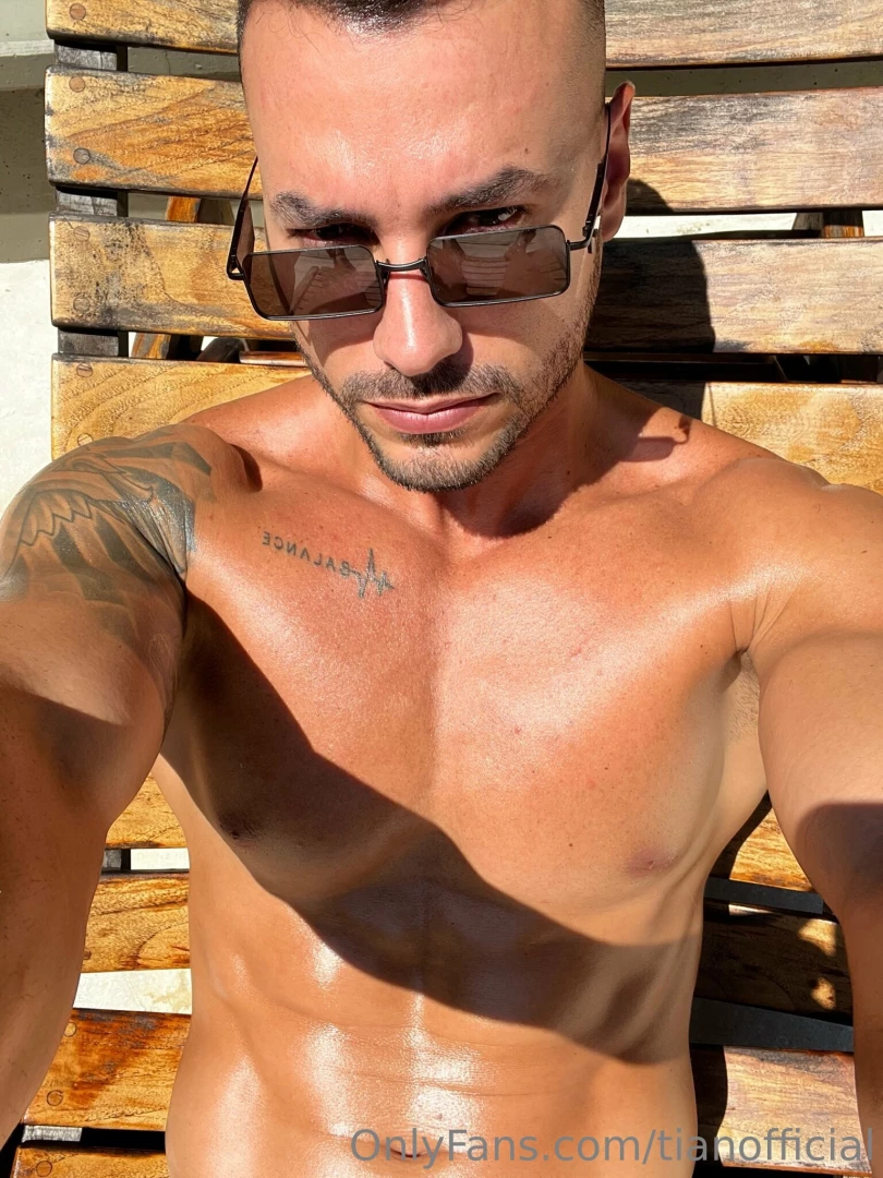 El sol est caliente y tu nos vemos en el dm 