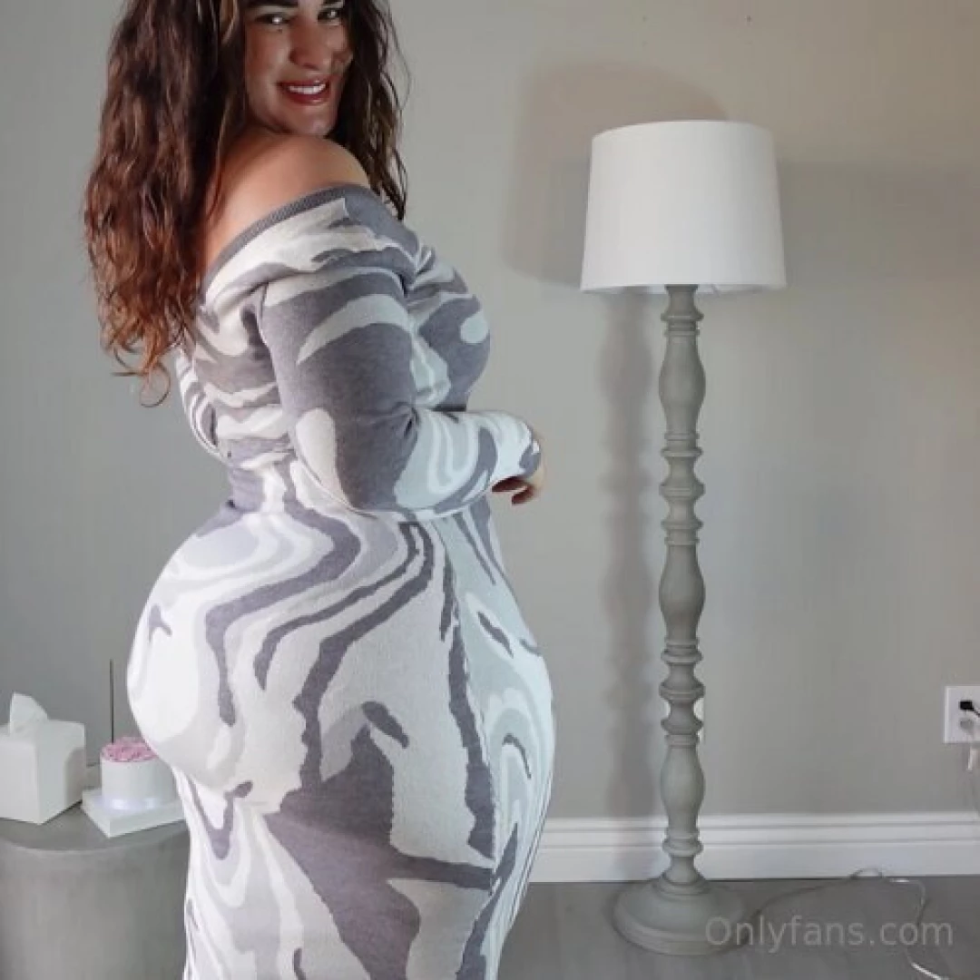 Woke up sexy as hell again me despert sexy como siempre otra vez 