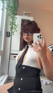 Keep swiping for my titties