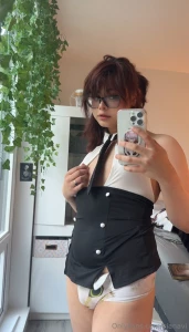 Keep swiping for my titties part 1