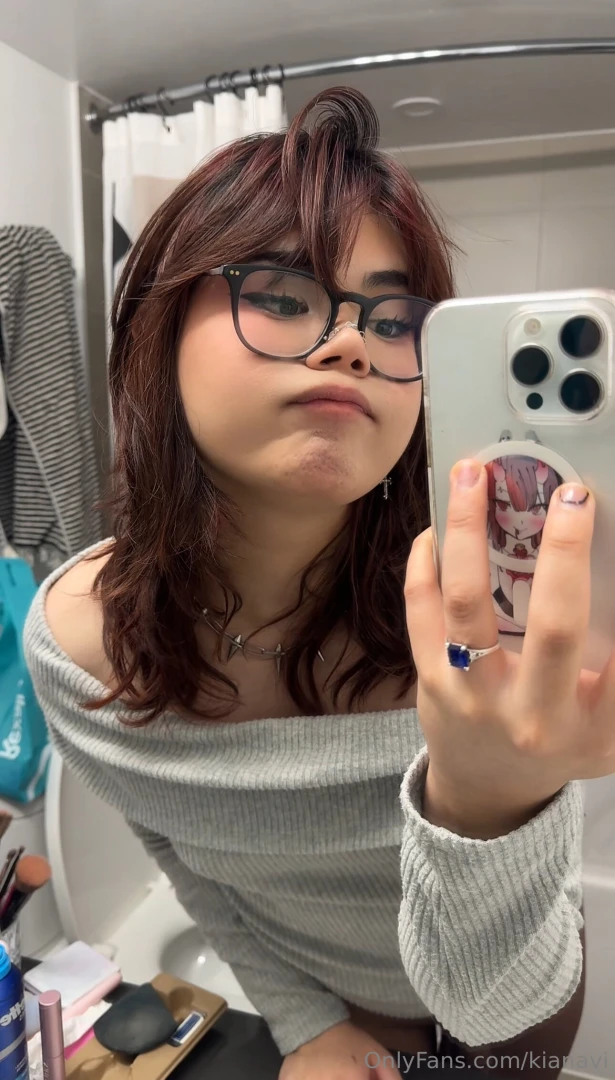 Hiyaaaa finally getting home now i can t wait to take more vids for part 4 