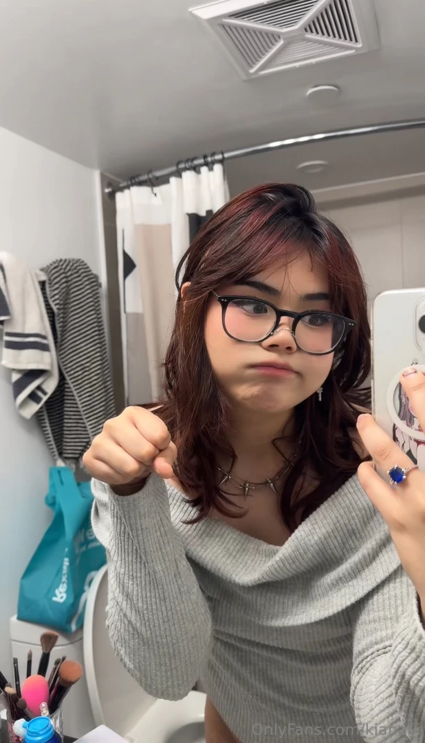 Hiyaaaa finally getting home now i can t wait to take more vids for part 3 