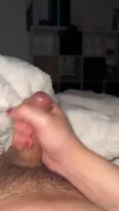 Lmao nvm i got too horny and jerked off and nutted all over myself