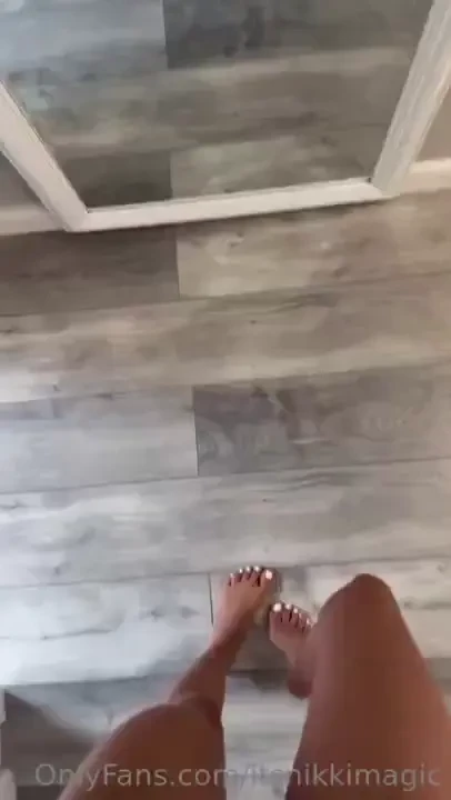 See my perky nippies they have the intention to be eaten 