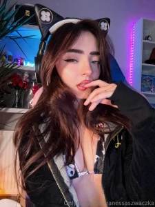 Horny and answering dm s today i wanna have some fun part 1