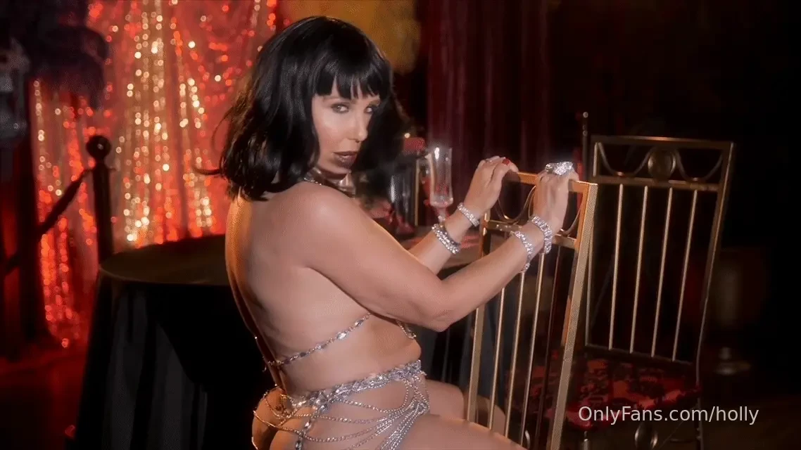 Caught you staring don t be shy let s play onlyfans com hollyrandall 