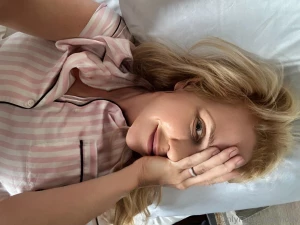 Good morning babe my bed s still warm but missing one thing you come