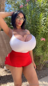 I m a brat but i ll be real obedient if you fuck me right babe