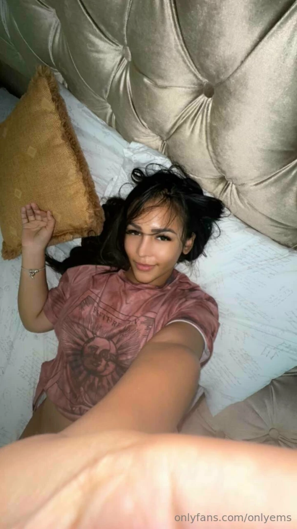 I m bored and horny babe 