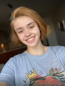 Bae_mia her bae_mia mouth and pussy is soaking wet and hot for your part 2