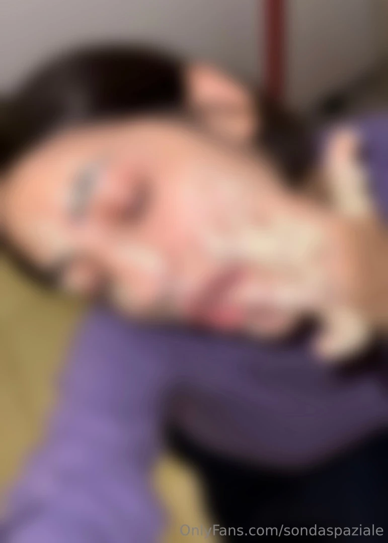 Pov stai cucinando una torta e ad un certo punto ti ritrovi l impasto 