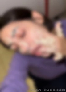 Pov stai cucinando una torta e ad un certo punto ti ritrovi l impasto
