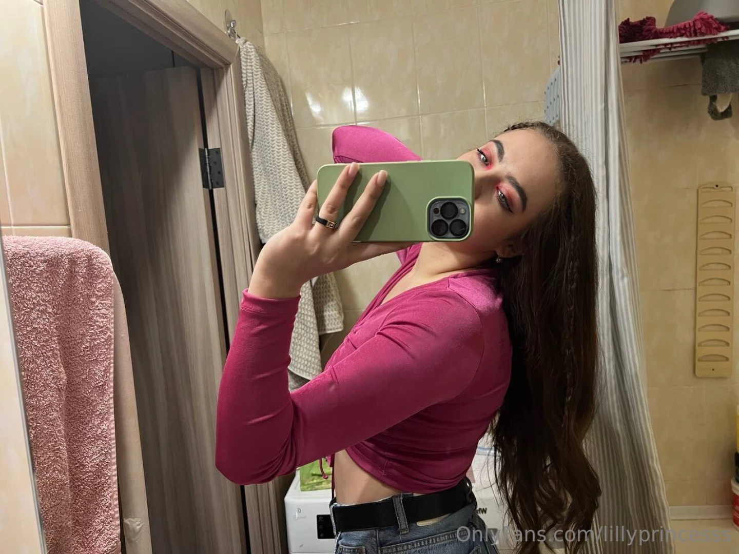 Pink mood is it a good color for me 