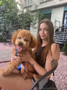 Two smiley faces in a picture