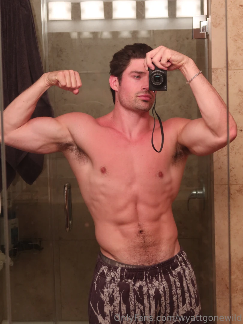 Tell me everything that you d want me to do to you right now 