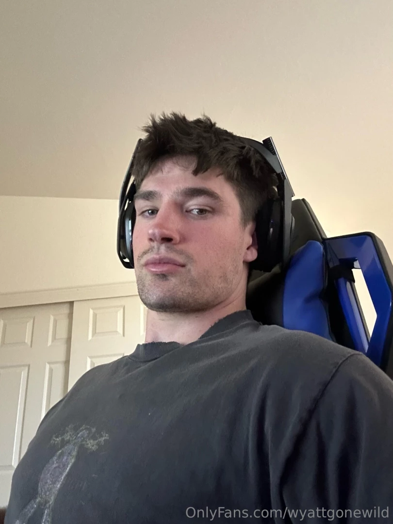 Wanna play i m active right now over at wyattcushman 