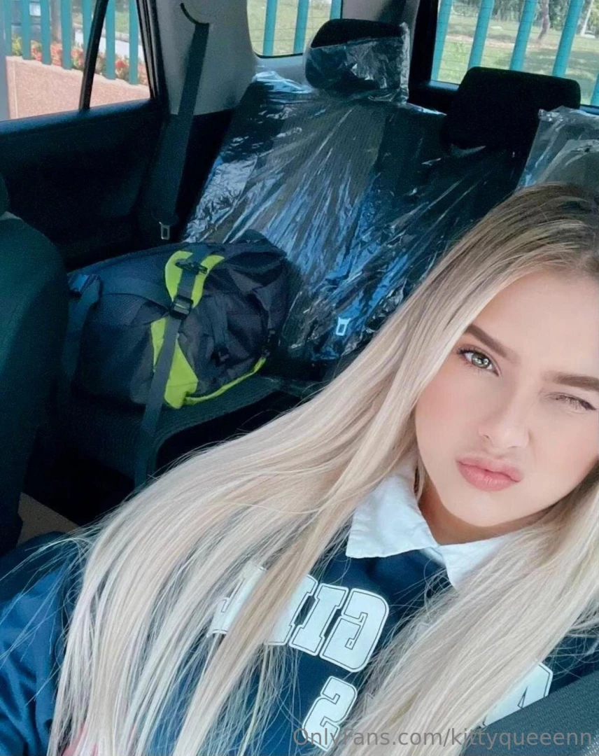 Hey sexy unlock my 15 promotion for new b g and anal videos and 