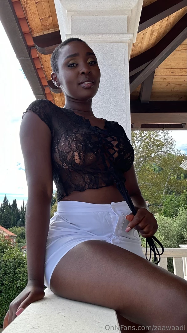 Let s see how many are active here 100 likes get free clip in your dm 