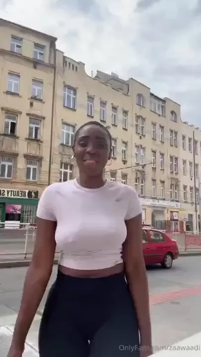 Am in dms right now and wonna get naughty with you 