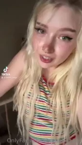 I have to post this here because i think i look really pretty p