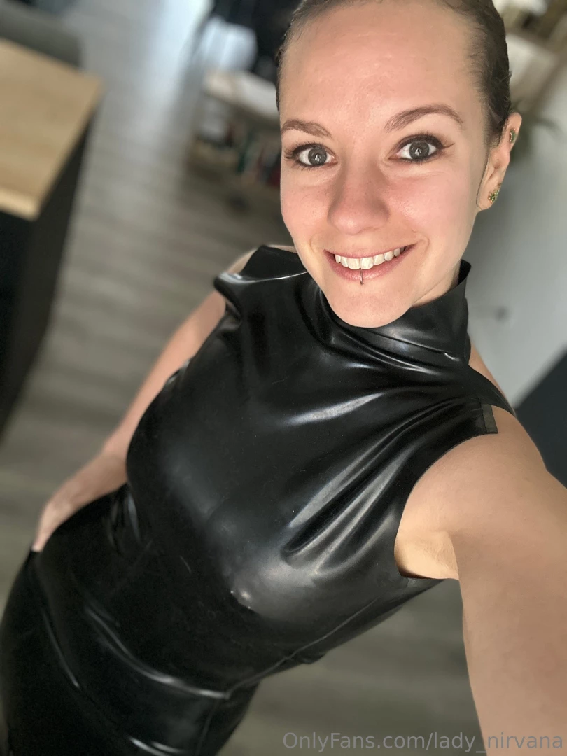 Bonsoir petit chat j ai envie de te faire l amour maintenant oups 