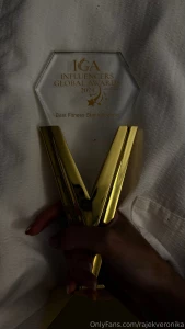 Hey happy monday yesterday i won this award are you happy with me