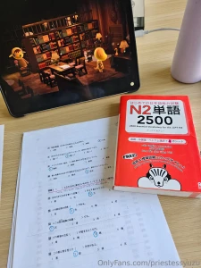 Feeling very cute today i studied a lot today so i m out to go get part 2