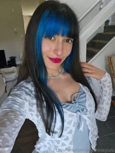 Feeling very cute today i studied a lot today so i m out to go get part 1