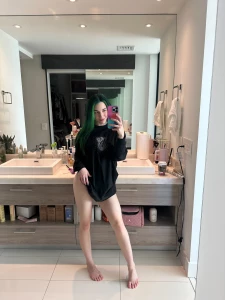 Wanna see more message me then baileyyrose