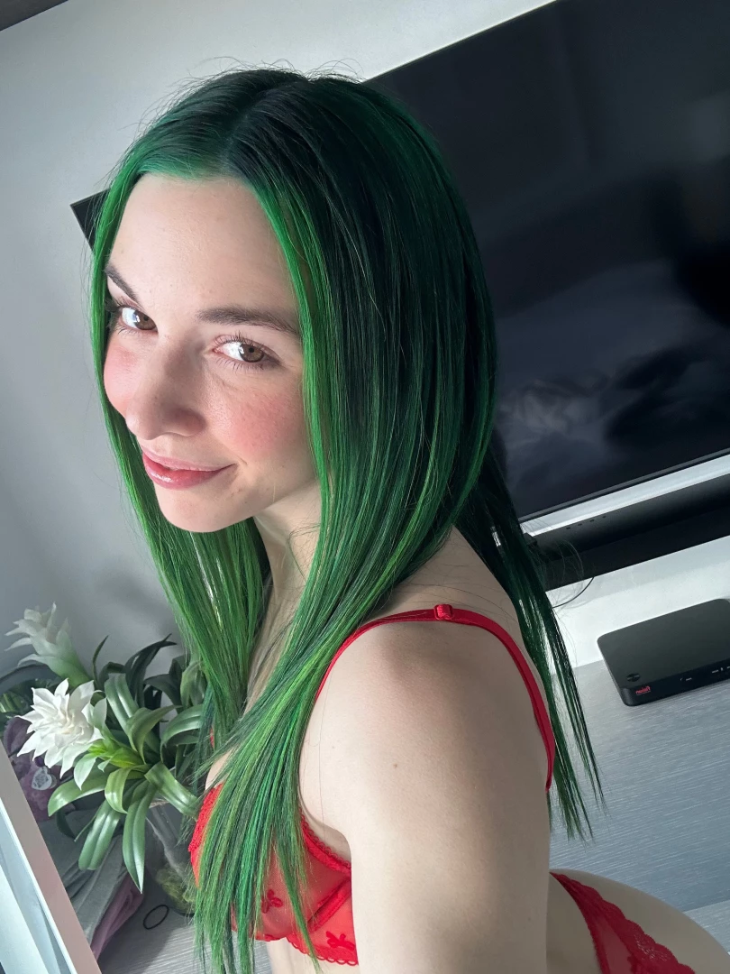 I ve got something on my mind msg me baileyyrose 