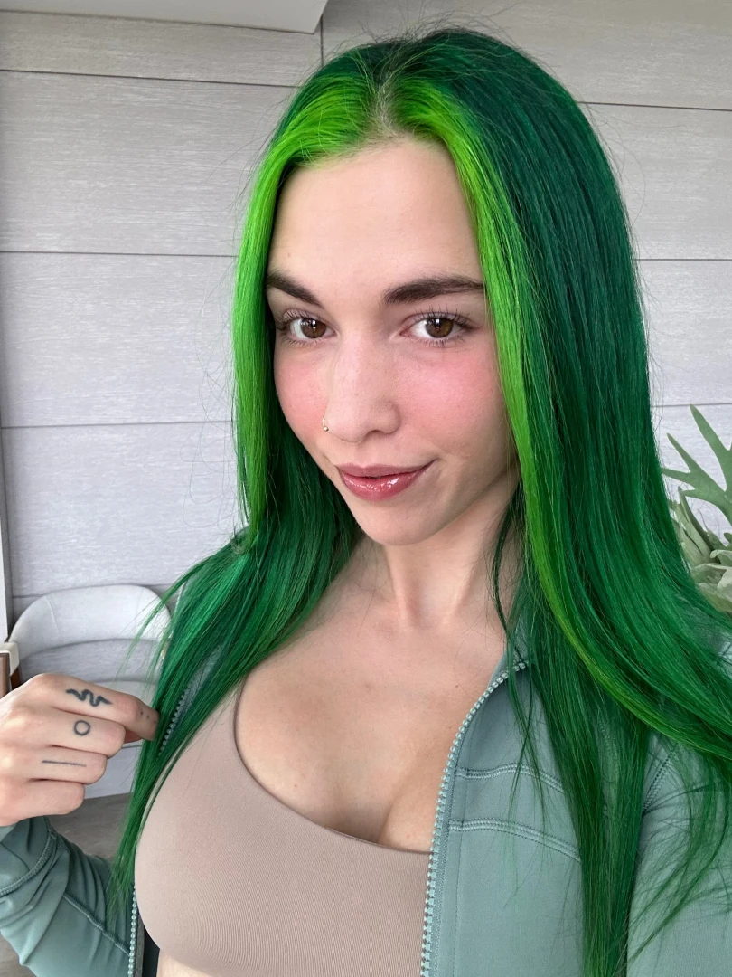 Tell me i m a good girl or don t 