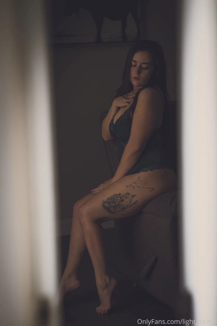 Je ressens encore la chaleur de ton corps contre le miens et tes mains 