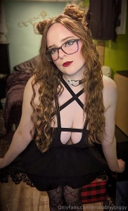 Thick thighs save lives that s it for goth gf for now maybe she will part 1