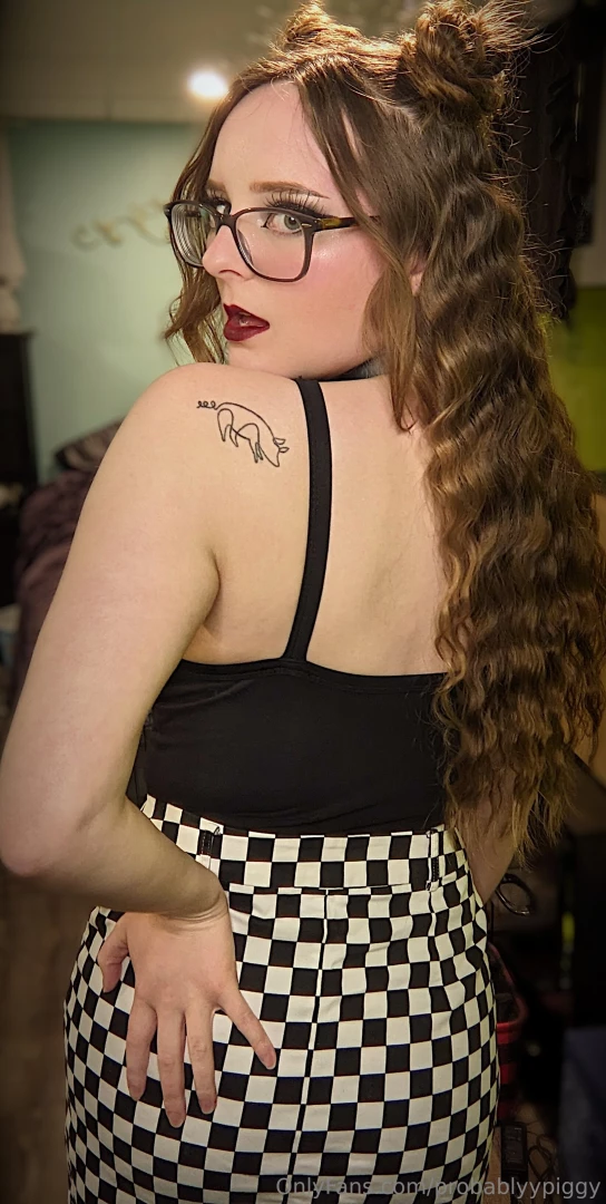This skirt got me feeling a little sassy 