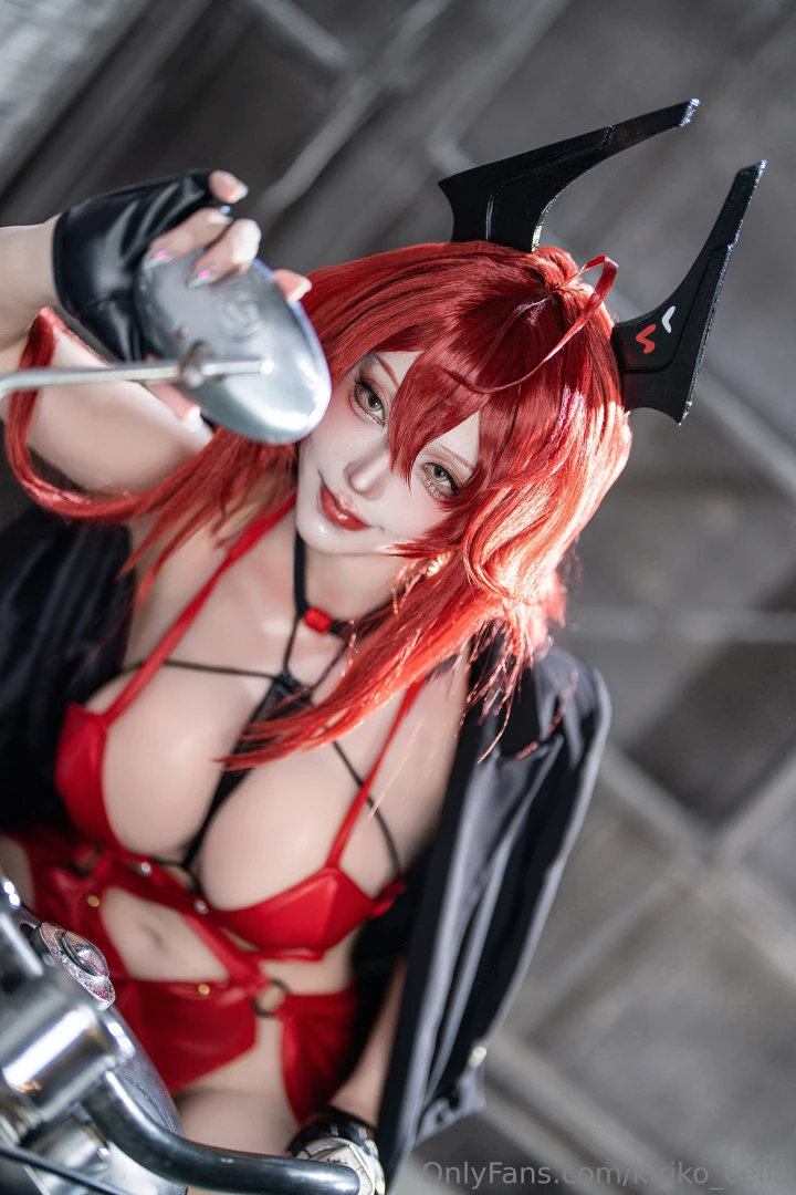 Redhood dress nikke 38pics redhood on comicmarket 105 there s also a part 1 