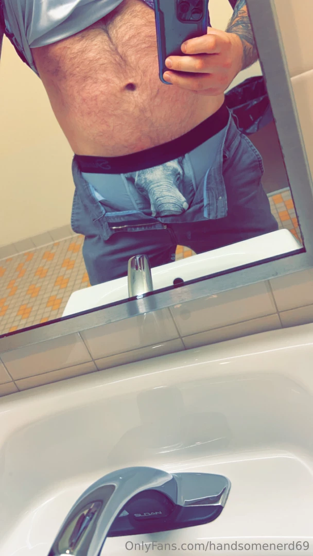 Who wants to rub daddy s trunk for good luck 