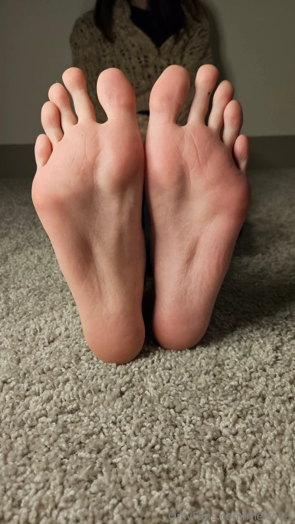 Perfect soles and my nails are back to natural 