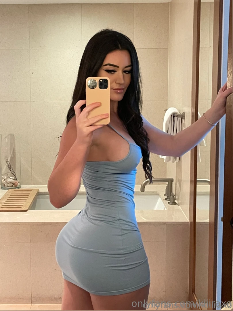 Careful i might steal your attention 