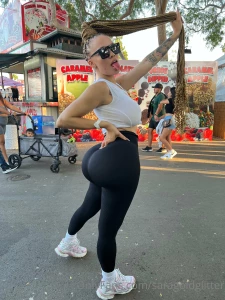 Eat me like ur caramel apple