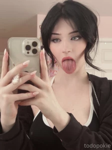 A lil tongue action part 1