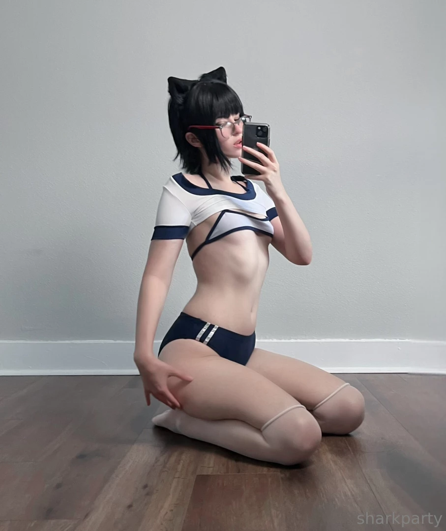 Ur kitty is looking for a new toy to play with any suggestions nbsp 