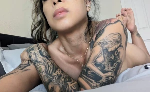 Still naked in bed on a super lazy sunday